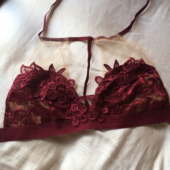 Floral Lingerie Set - Picture 2 of 5